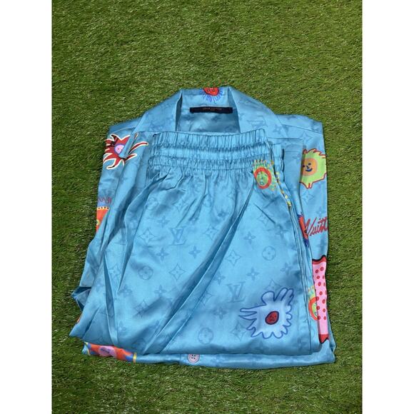 Louis Vuitton x Yayoi Kusama Faces Monogram Silk shirt and shorts Size medium - Picture 3 of 4